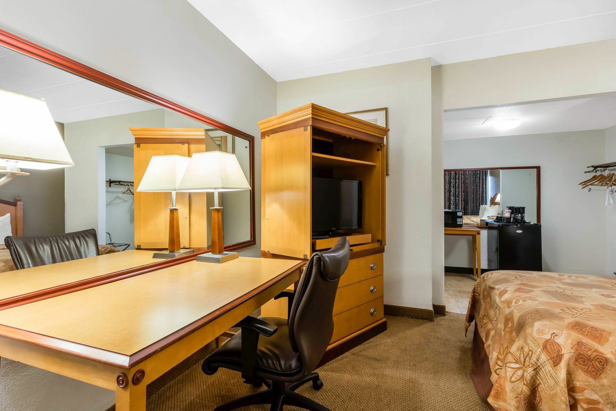Lotus By Hotel Inn - Hot Springs Ngoại thất bức ảnh